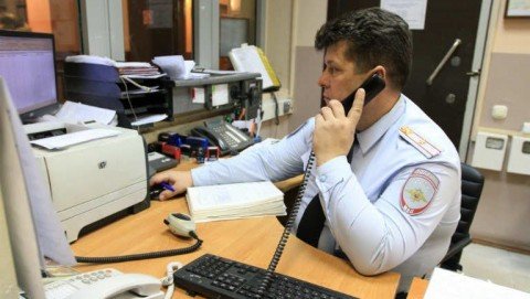 Шахтинские полицейские задержали подозреваемую в краже телефона